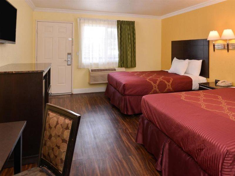 Americas Value Inn-rialto 2* Rialto