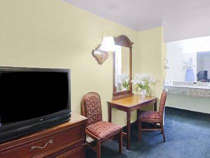 Americas Value Inn-rialto 2*